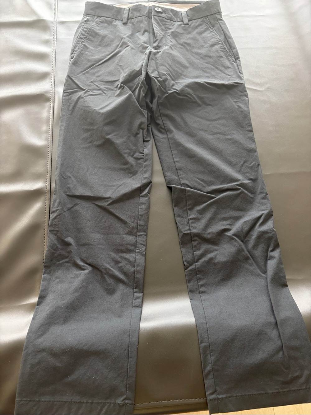 Men's black Vineyard Vines on the go Chino Pants size 28x30